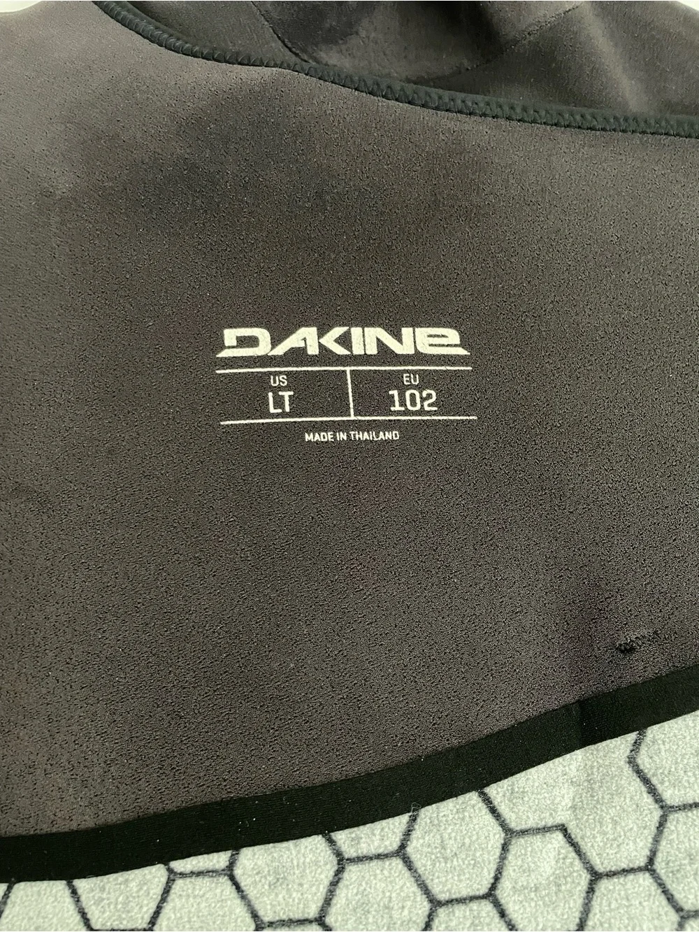 Dakine Men’s Mission 3/2 Full Front Zip Wetsuit - Size LT